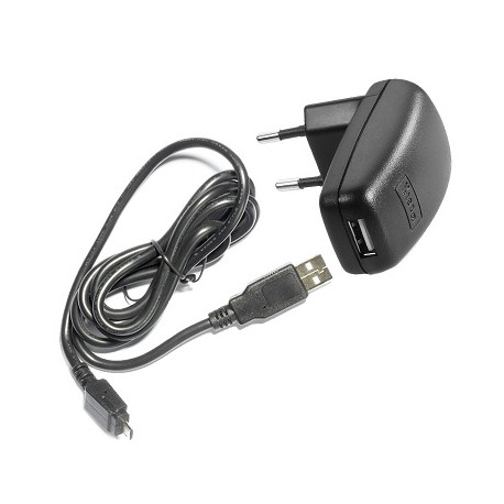 01-img-cardo-intercomunicador-de-moto-cargador-usb
